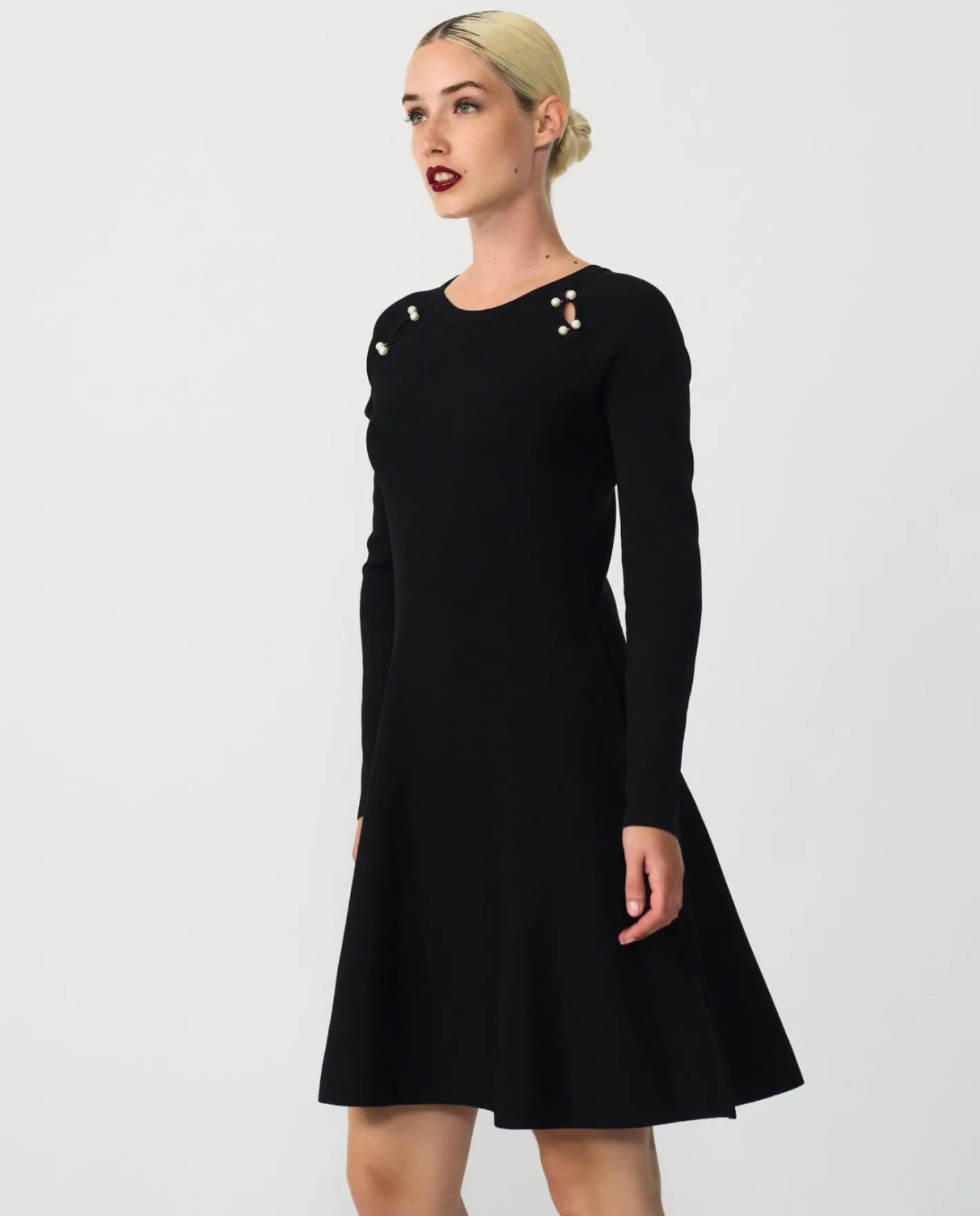 Cuplé Vestido Corto Perlas Punto Negro^Mujer Vestidos